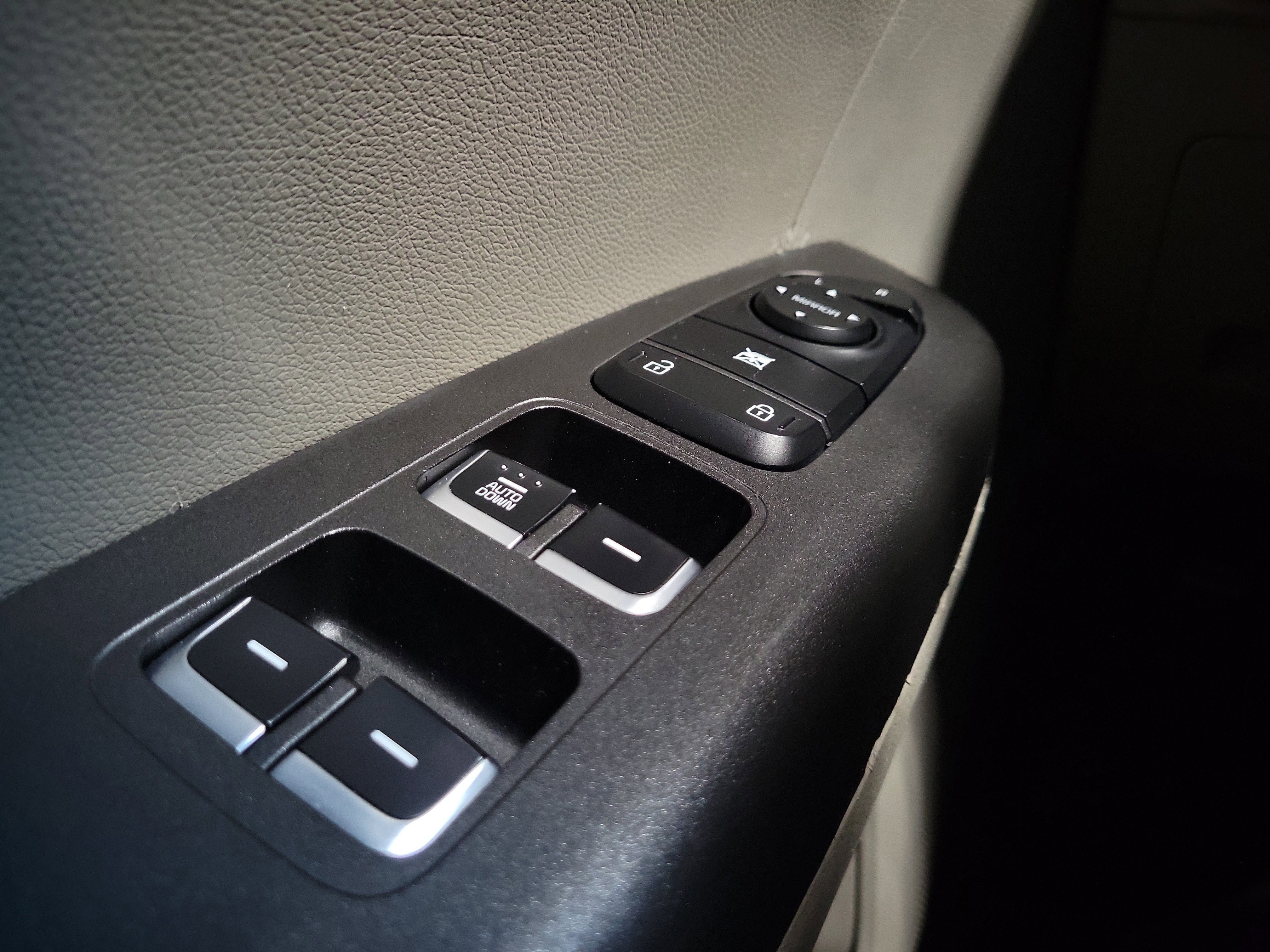 Used 2022 Kia Sportage LX image 22