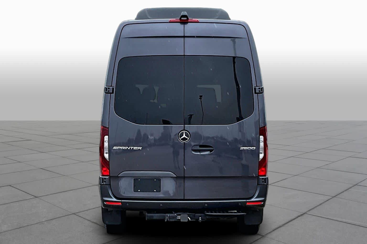 Used 2023 Mercedes-Benz Sprinter 2500 image 5