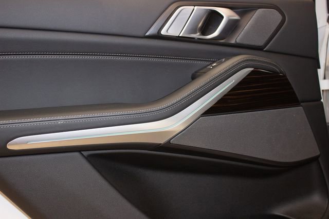 Used 2025 BMW X5 xDrive50e image 20