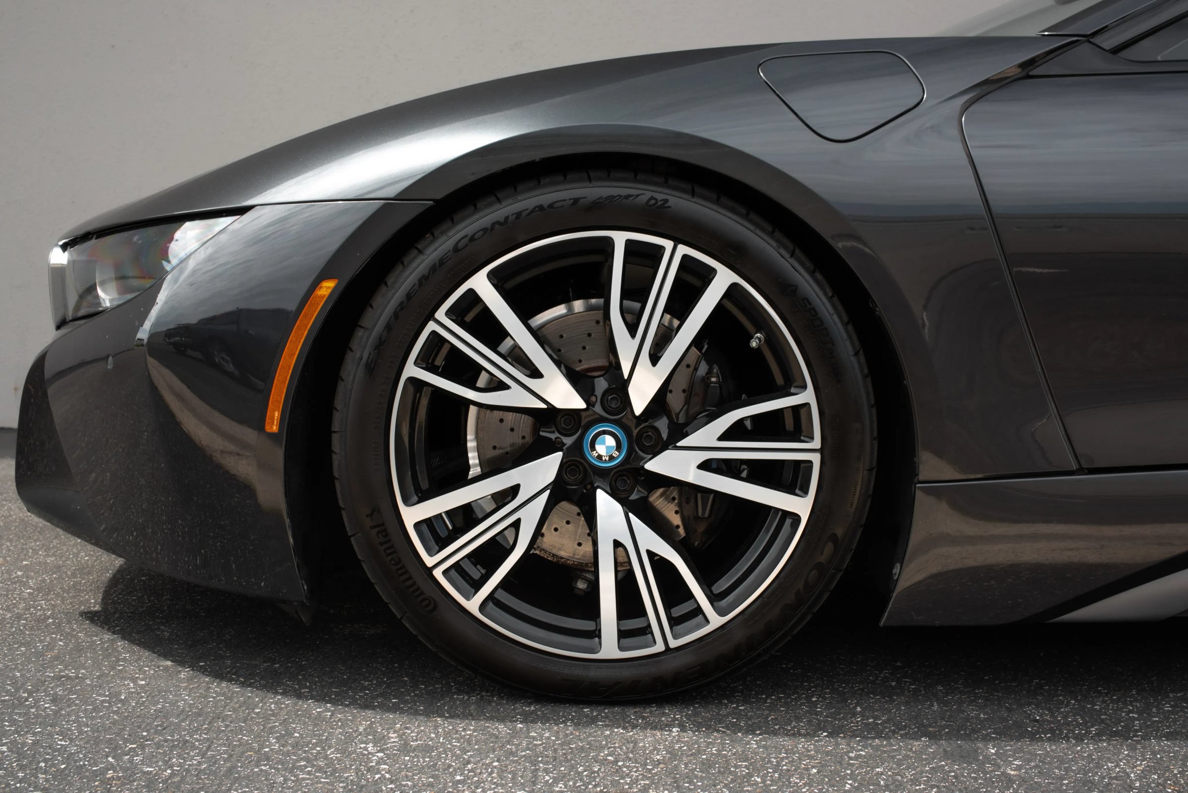 Used 2015 BMW i8 AWD/4WD image 38