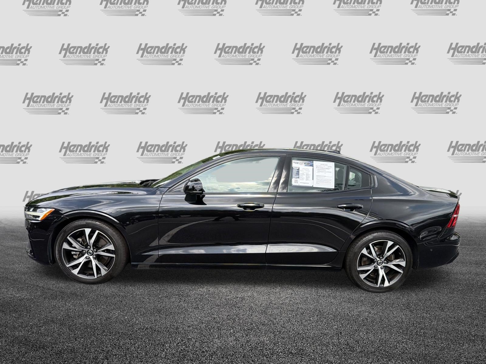 Certified 2025 Volvo S60 B5 Plus FWD image 7