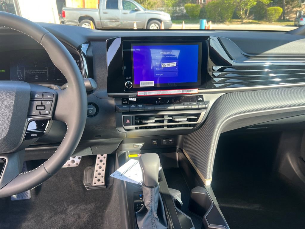 New 2026 Toyota Camry SE FWD image 11