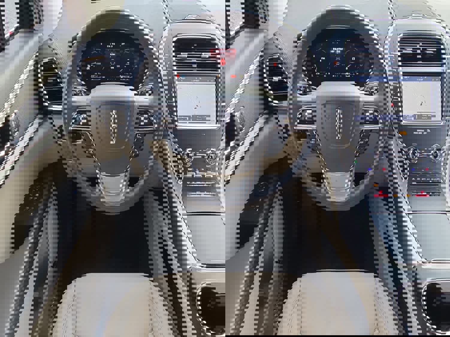 Used 2020 Lincoln Nautilus Premier w/ Equipment Group 101A image 7