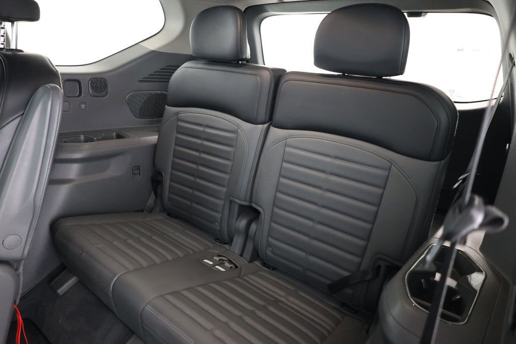 Used 2024 Kia EV9 Land image 19