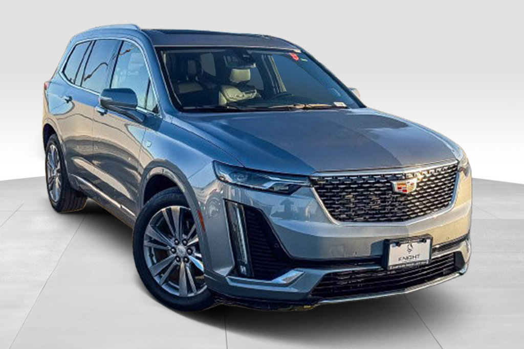 Used 2024 Cadillac XT6 Premium Luxury FWD image 2