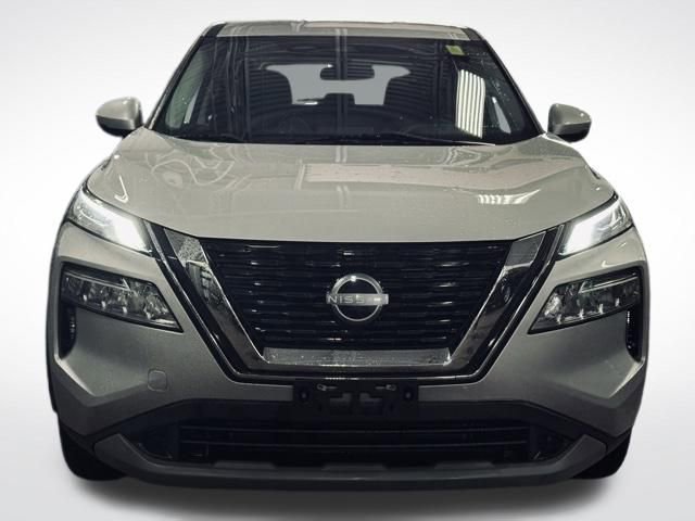 Used 2022 Nissan Rogue SV AWD/4WD image 2