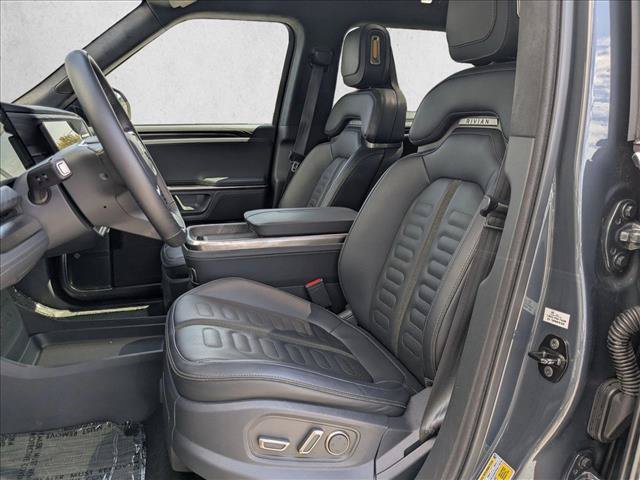 Used 2023 Rivian R1T Adventure Dual AWD/4WD image 15