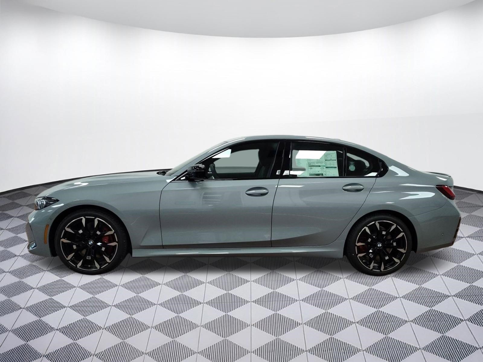 Used 2026 BMW 330i xDrive Sedan w/ M Sport Package AWD/4WD image 2
