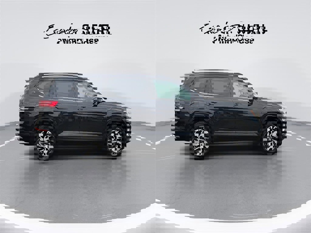 Used 2025 Volkswagen Atlas SE image 9