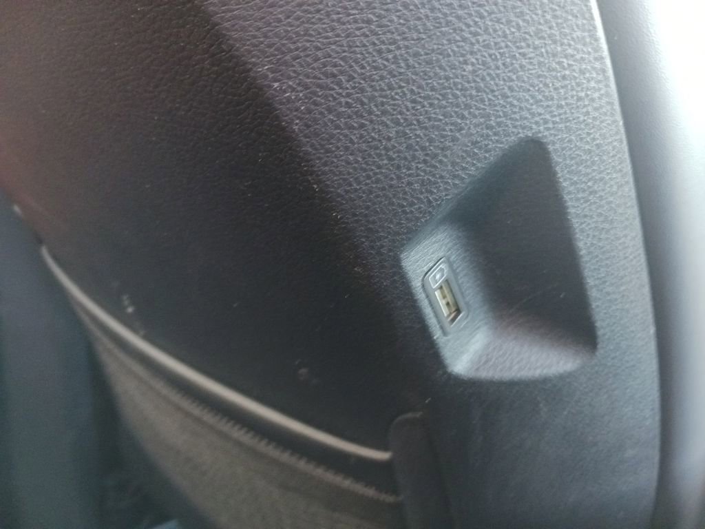 Used 2024 Kia Carnival SX FWD image 18