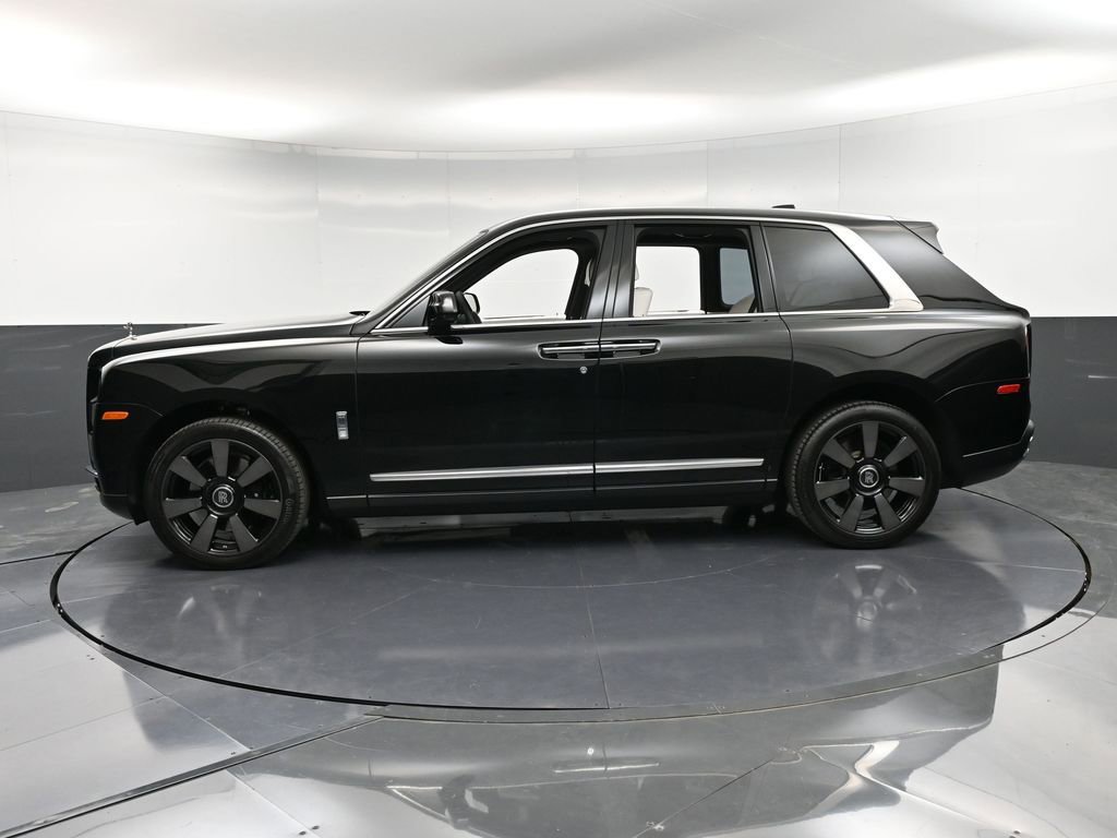 Certified 2022 Rolls-Royce Cullinan image 2
