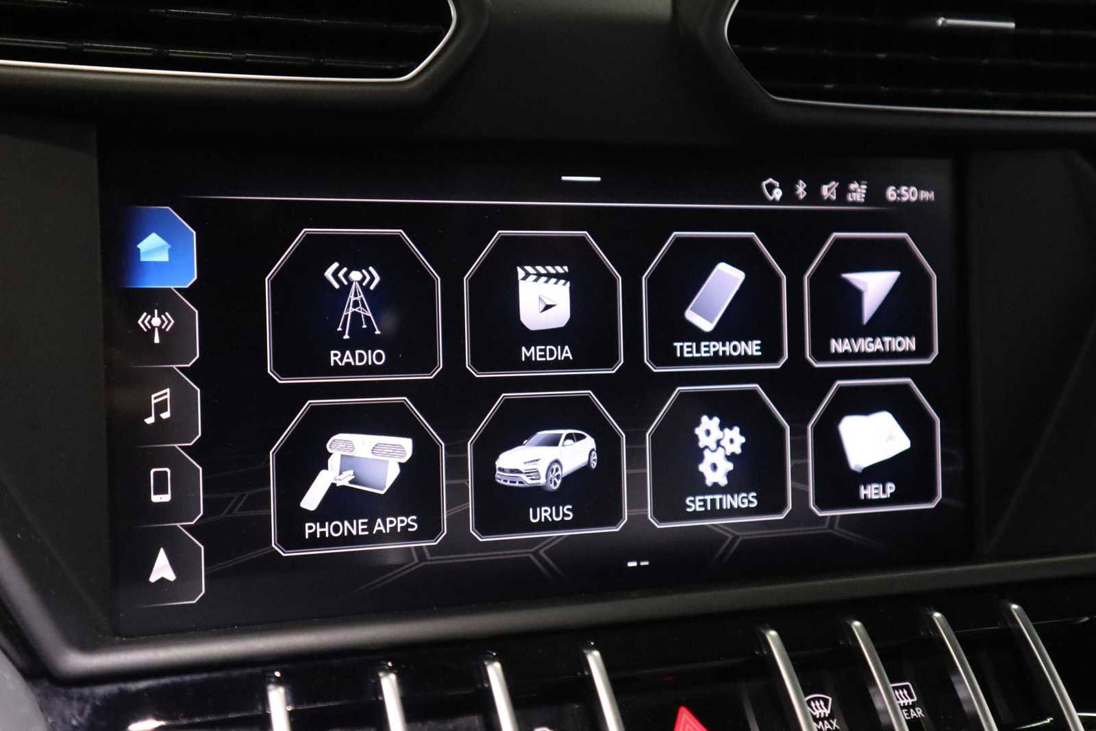 Used 2019 Lamborghini Urus image 18