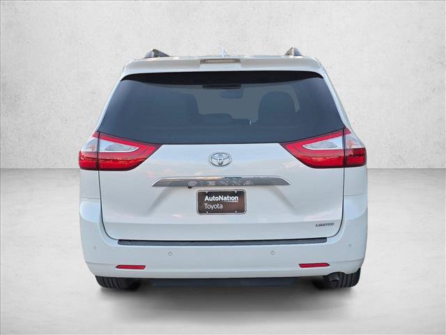 Used 2019 Toyota Sienna Limited Premium FWD image 7
