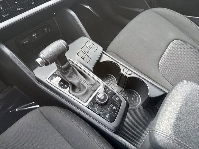 Used 2025 Kia Sportage LX image 26