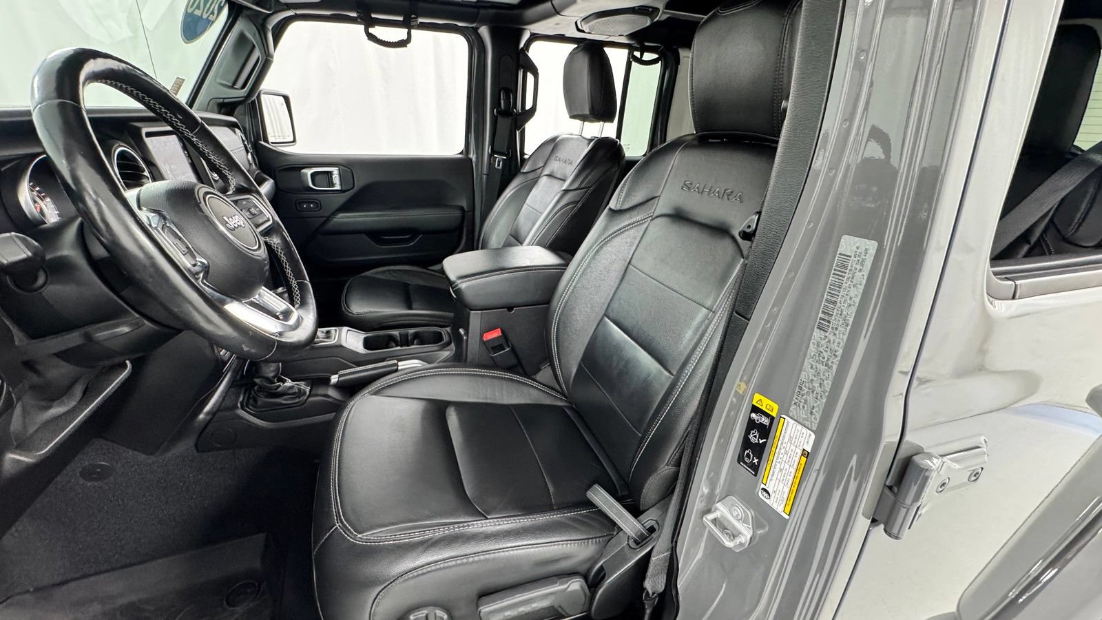 Used 2020 Jeep Wrangler Unlimited Sahara AWD/4WD image 10