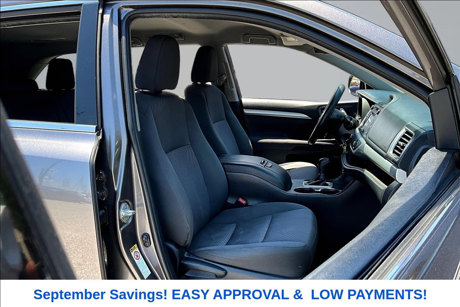 Used 2019 Toyota Highlander LE FWD image 30