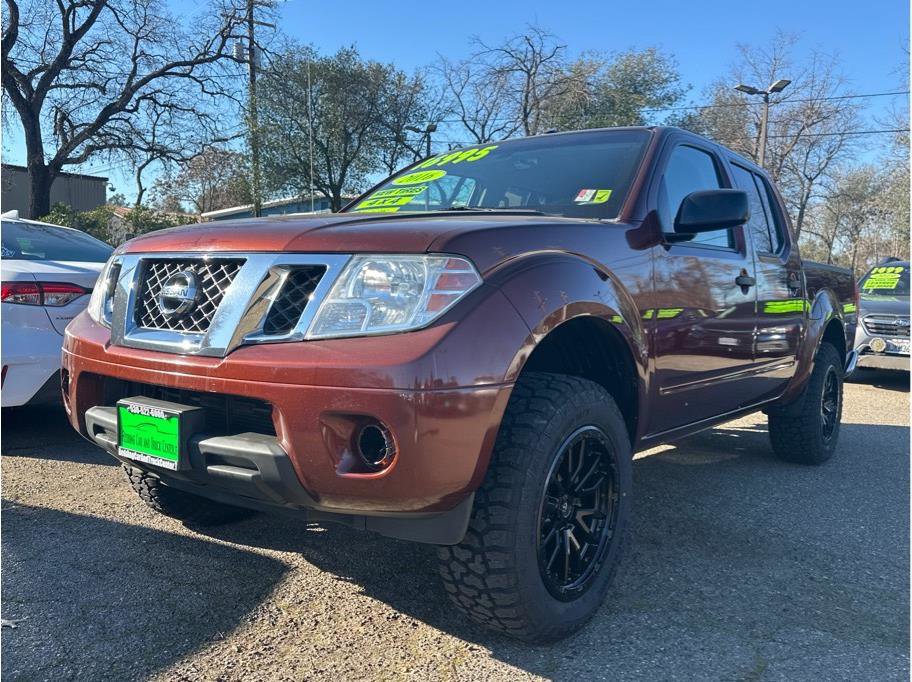 Used 2016 Nissan Frontier SV image 3