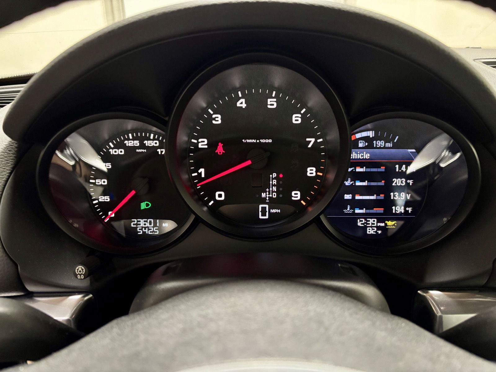 Used 2015 Porsche Cayman RWD image 19
