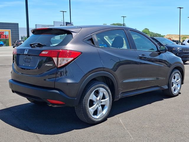 Used 2018 Honda HR-V LX image 9