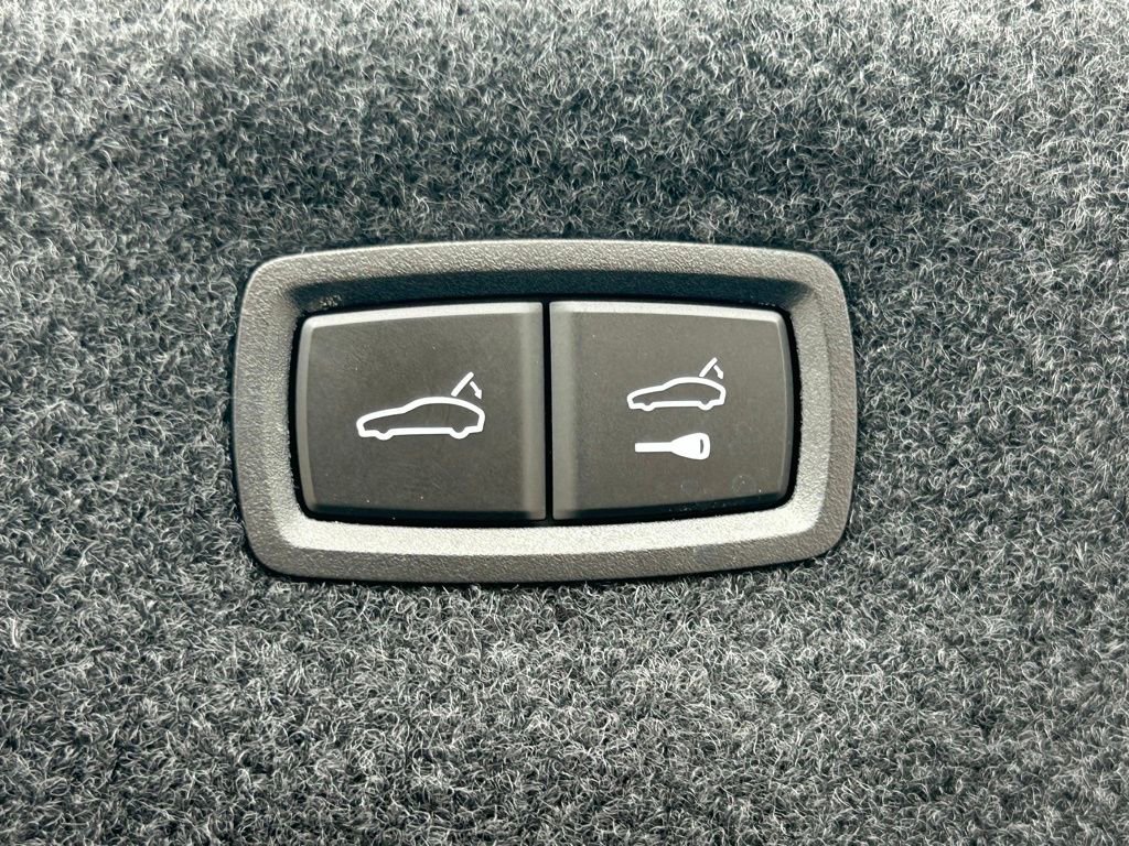 Used 2024 Audi RS e-tron GT w/ Carbon Performance Package image 65