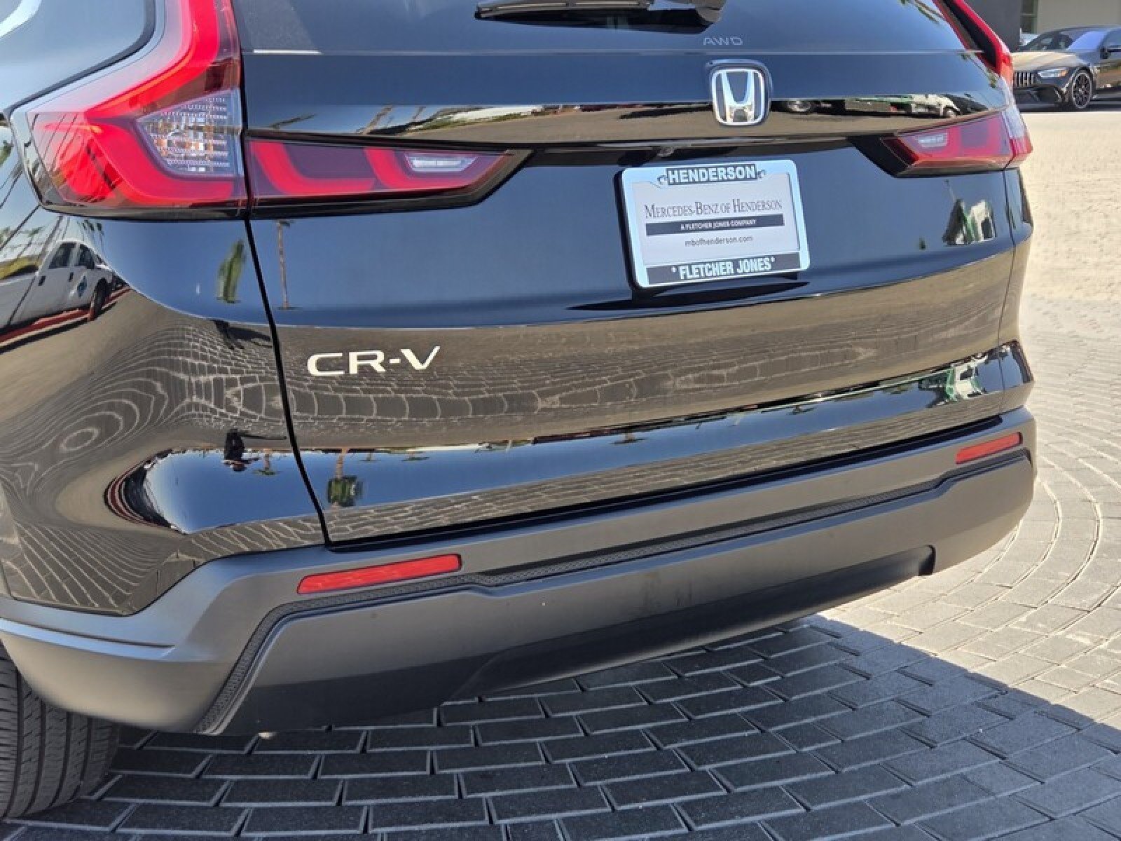 Used 2025 Honda CR-V EX image 4