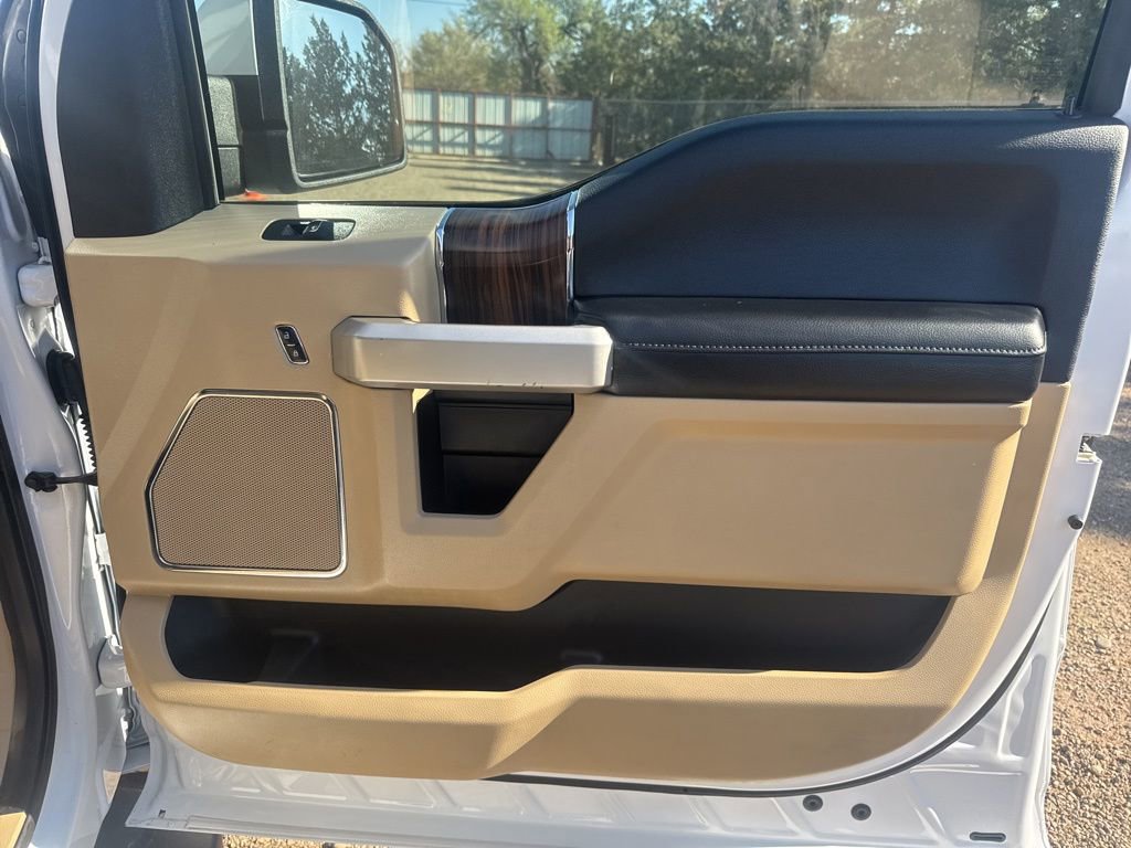 Used 2016 Ford F150 Lariat w/ Equipment Group 501A Mid image 33