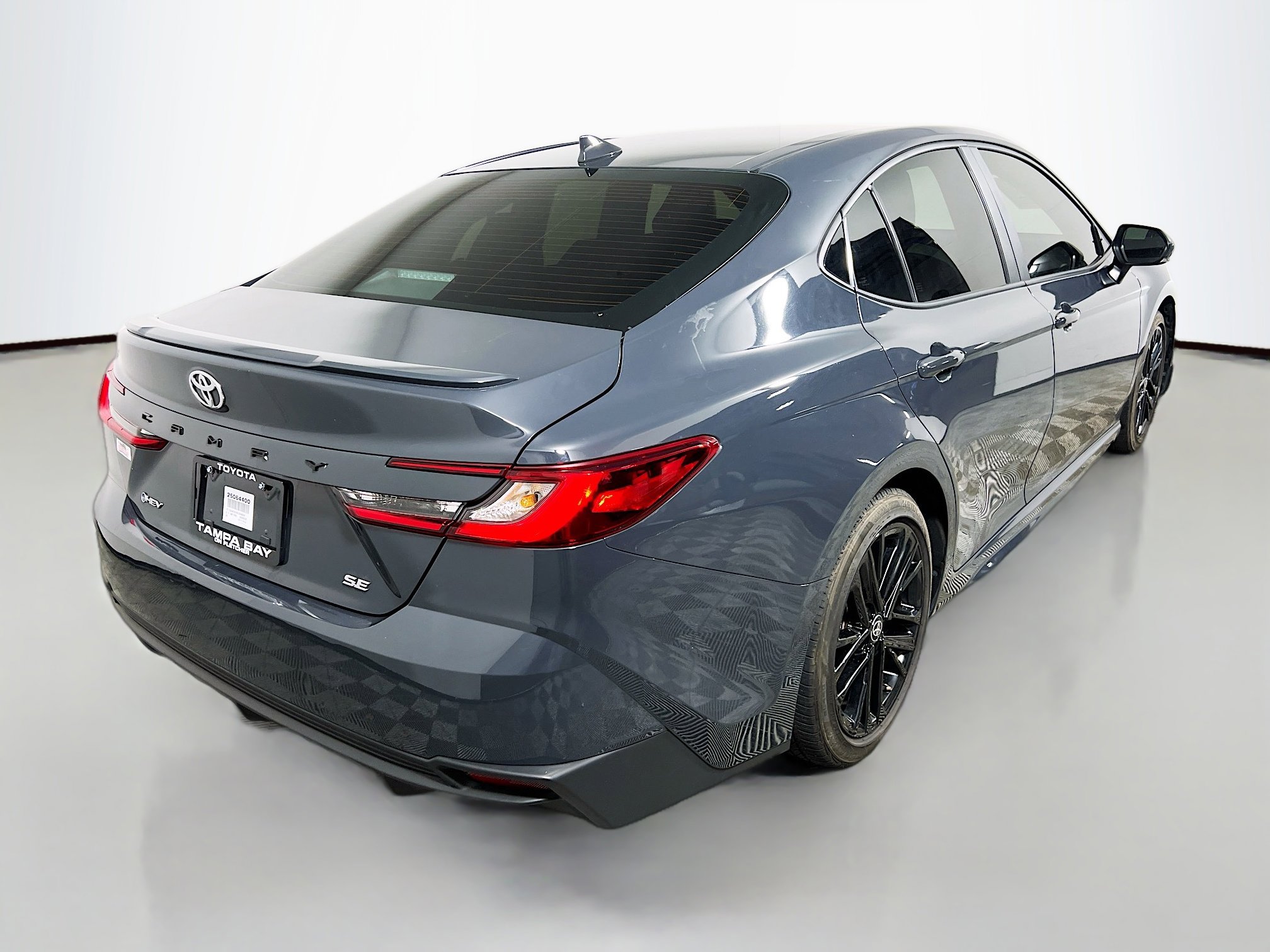 Used 2025 Toyota Camry SE w/ Multimedia Upgrade Package FWD image 4