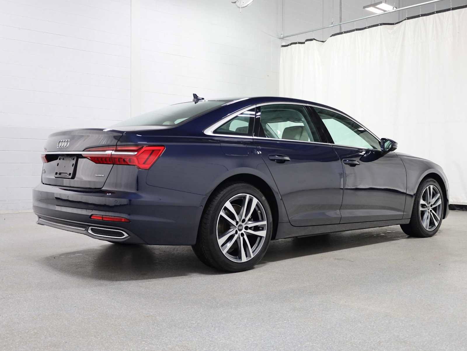 Used 2023 Audi A6 2.0T Premium w/ Convenience Package AWD/4WD image 4