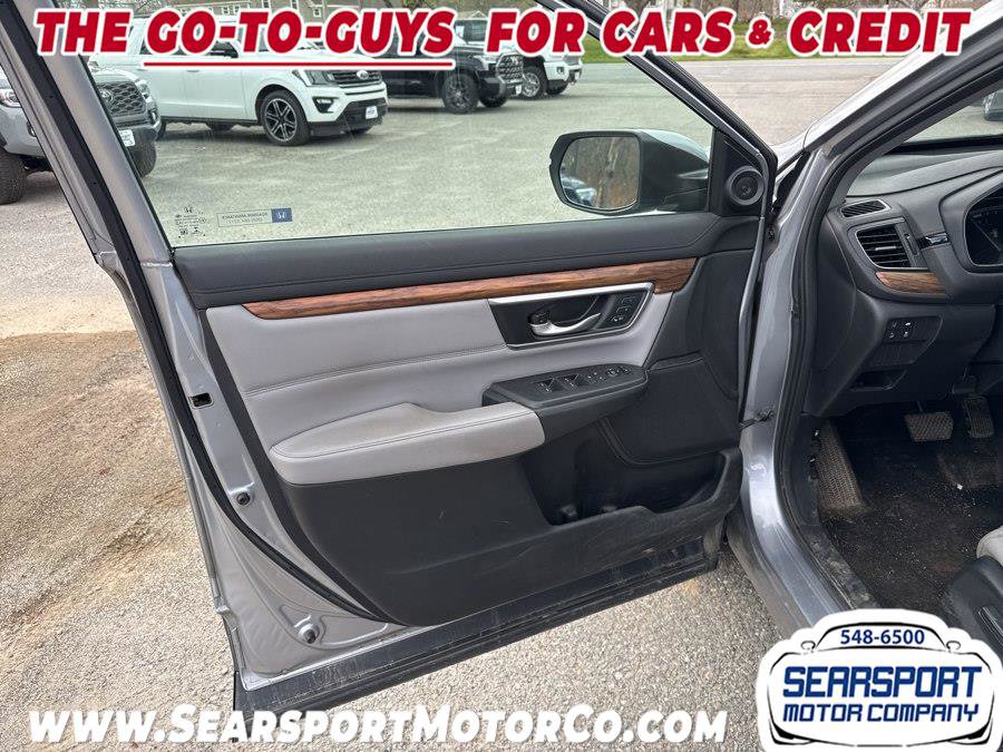 Used 2017 Honda CR-V Touring image 8