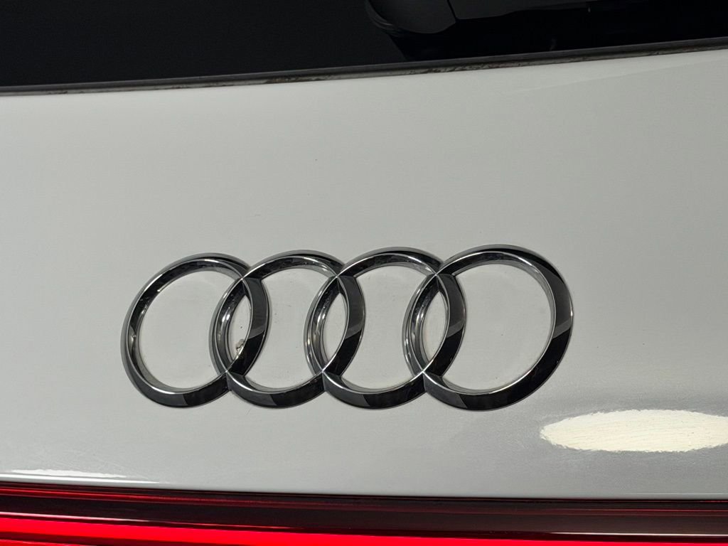 Used 2025 Audi Q4 e-tron Premium w/ Convenience Package RWD image 17