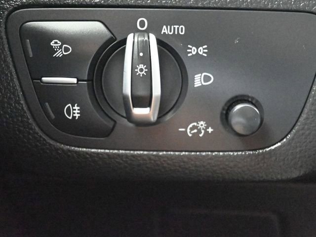 Used 2021 Audi Q5 2.0T Premium w/ Convenience Package image 27