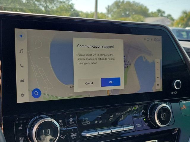 Used 2024 Toyota Highlander Limited image 24