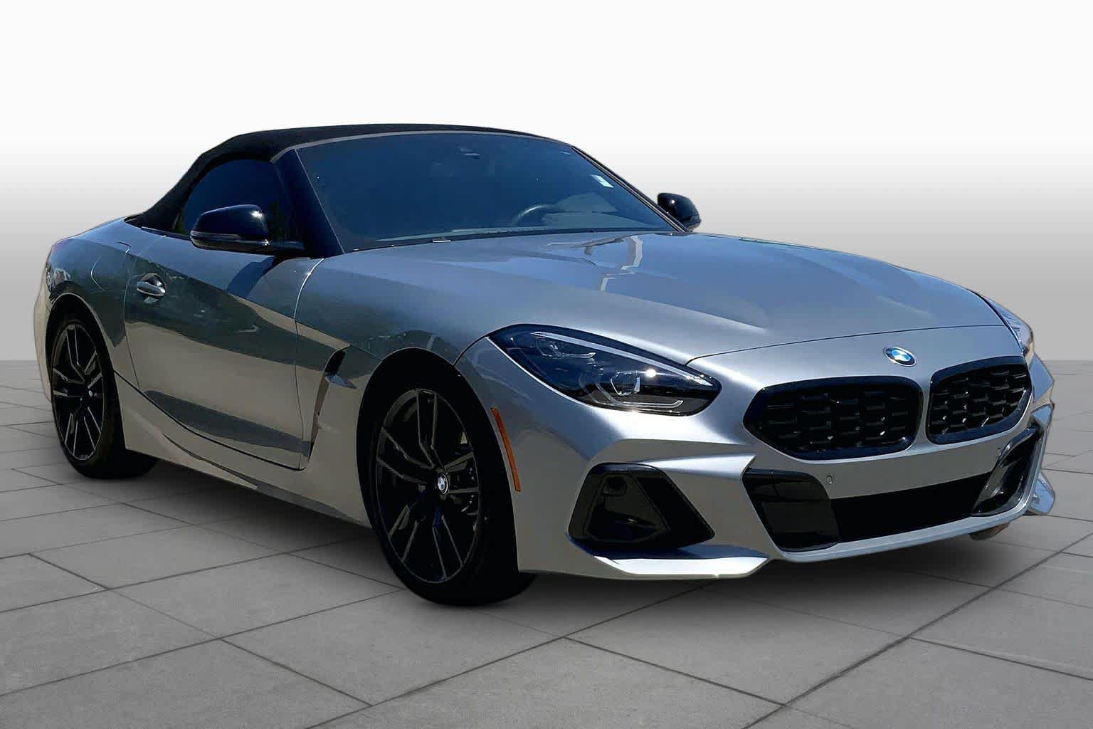Certified 2025 BMW Z4 sDrive30i w/ Shadowloine Package RWD image 2