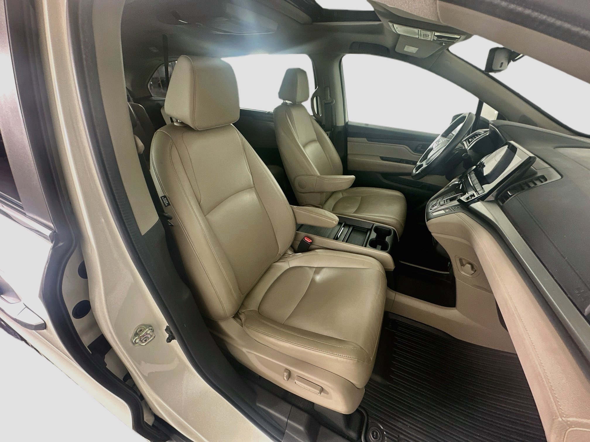 Used 2018 Honda Odyssey EX-L image 34
