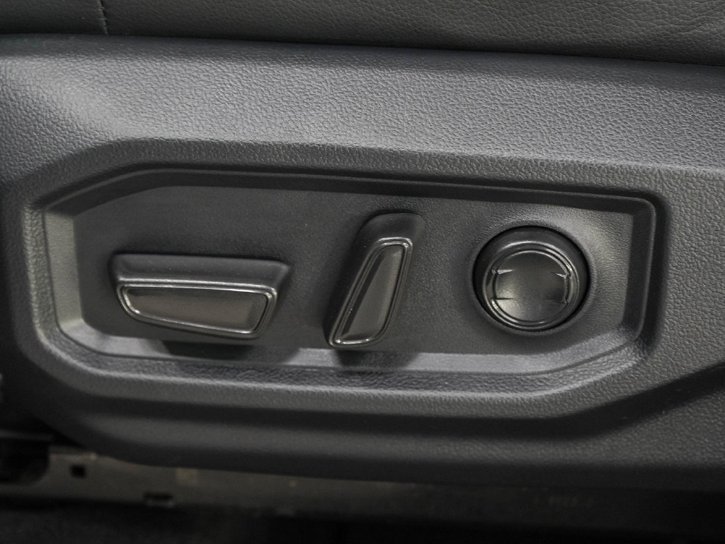 Used 2023 Toyota Tundra Limited AWD/4WD image 24