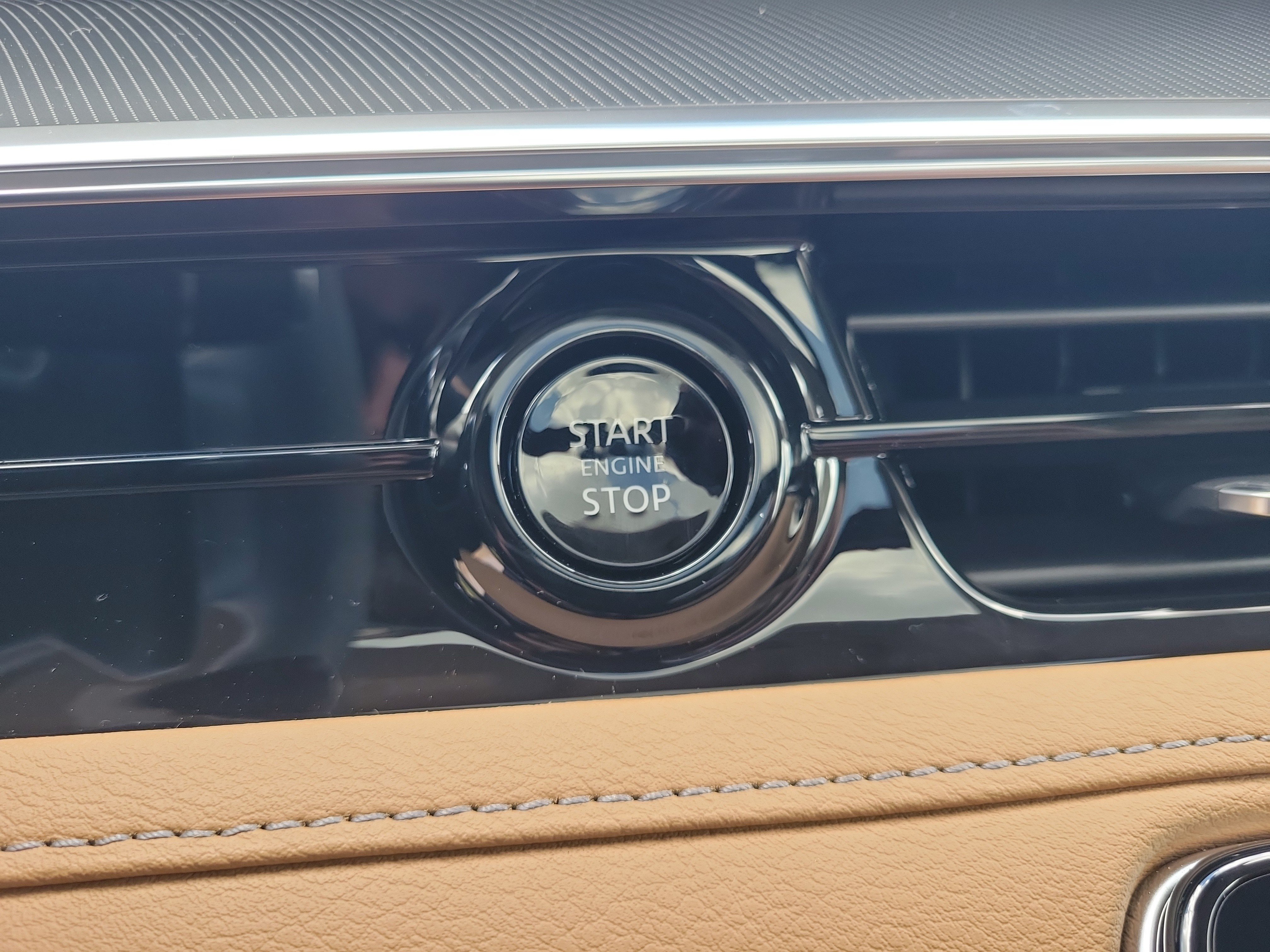 New 2027 INFINITI QX80 Luxe w/ Cargo Package RWD image 19