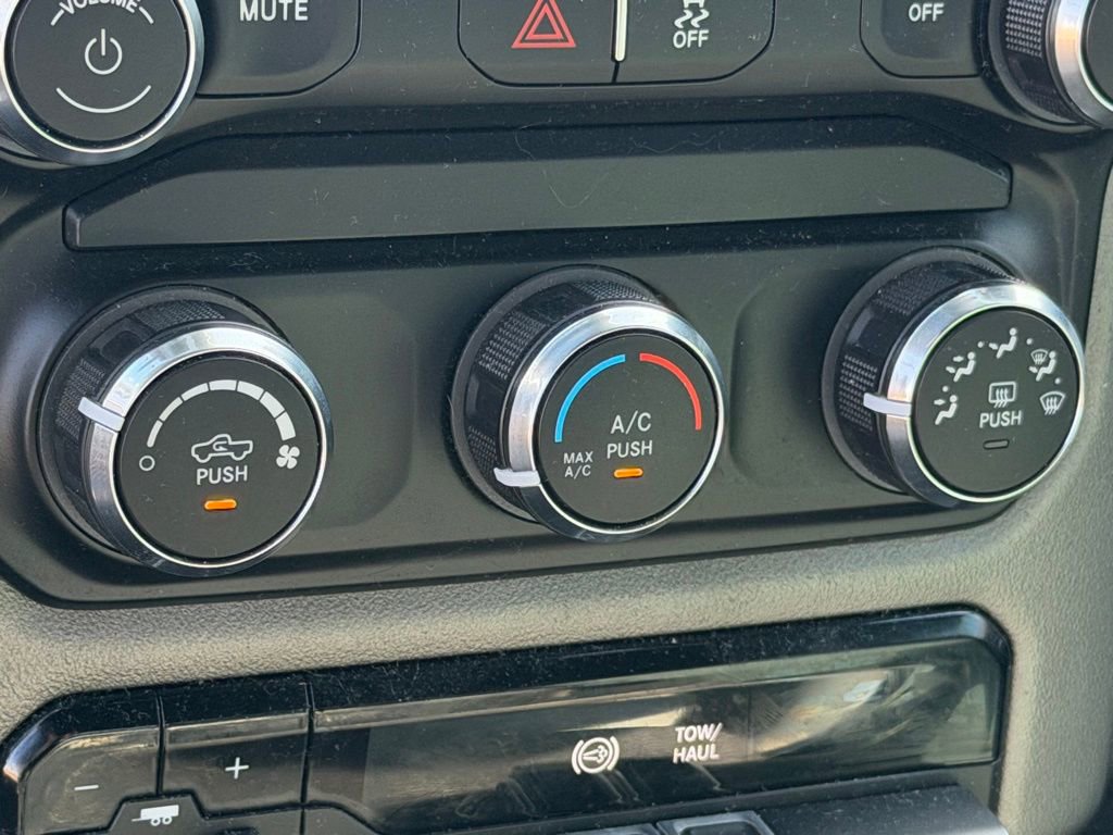 Used 2022 RAM 2500 Big Horn AWD/4WD image 21