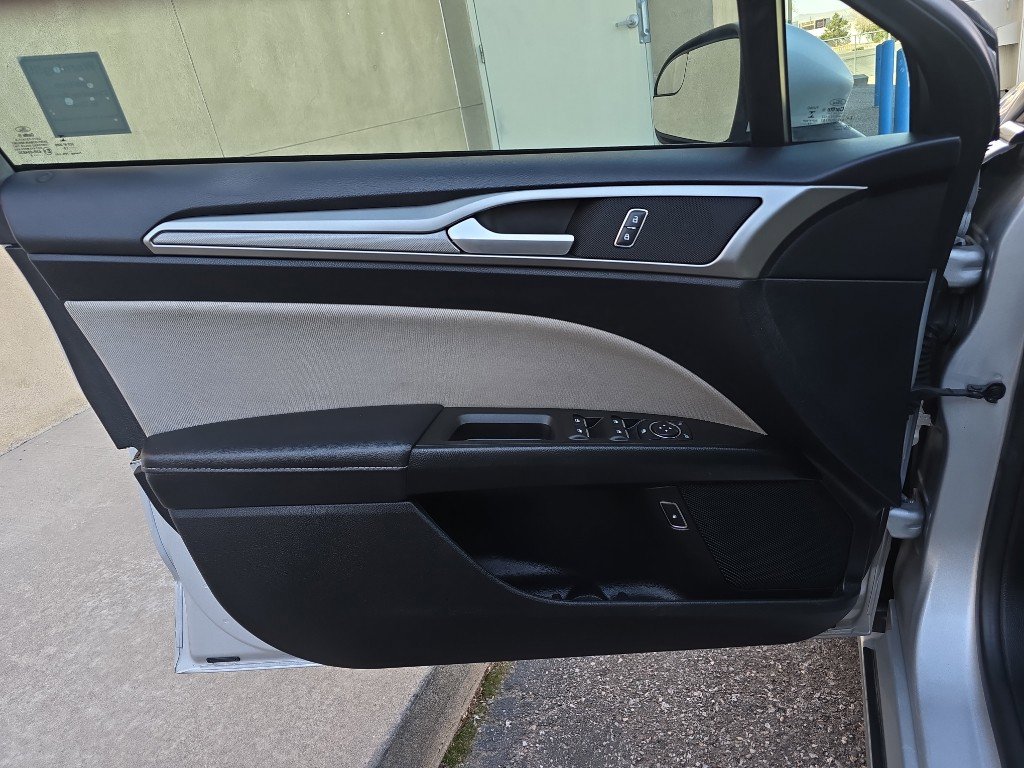Used 2018 Ford Fusion S FWD image 22