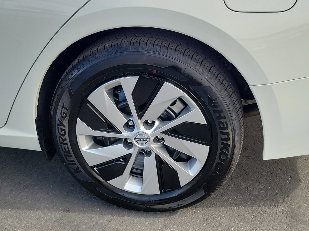 Certified 2025 Nissan Altima 2.5 S FWD image 23