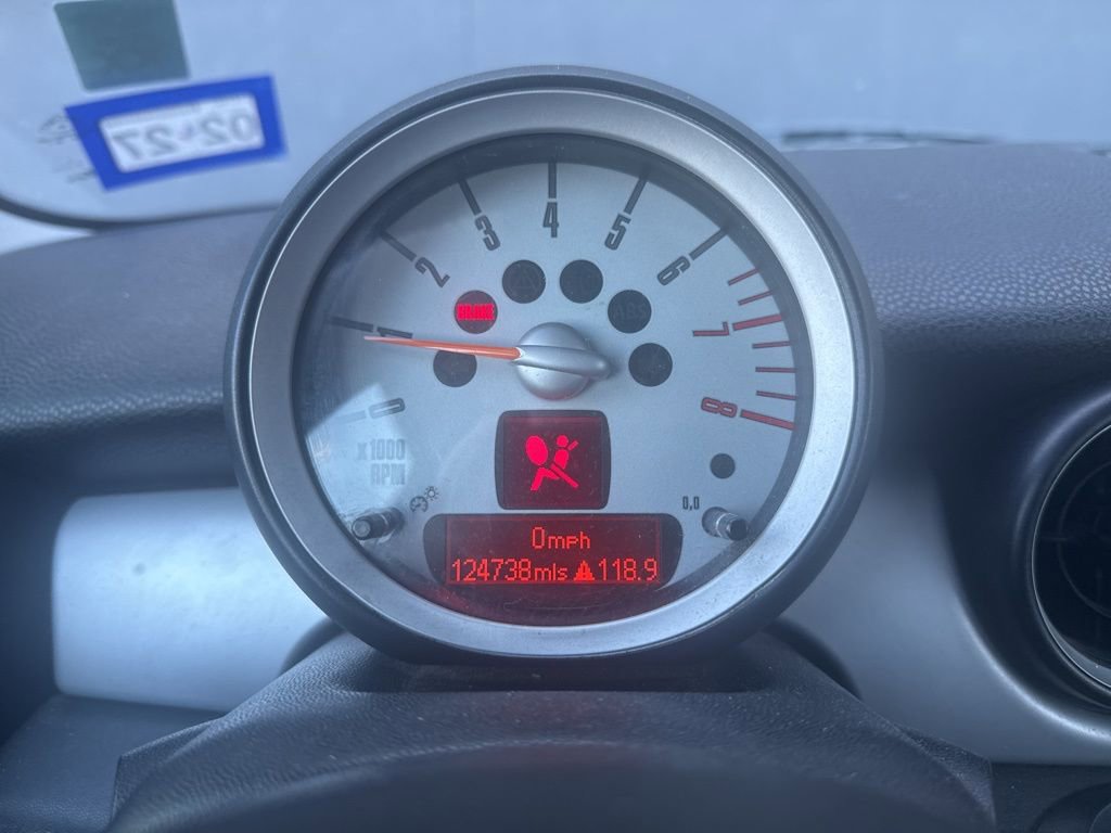 Used 2009 MINI Cooper Hardtop image 6