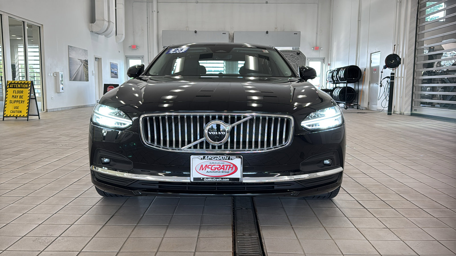 Used 2023 Volvo S90 B6 Ultimate w/ Lounge Package AWD/4WD image 10
