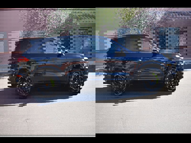 Used 2017 Porsche Cayenne S w/ Premium Package image 1