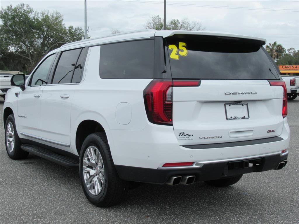 Used 2025 GMC Yukon XL Denali image 5