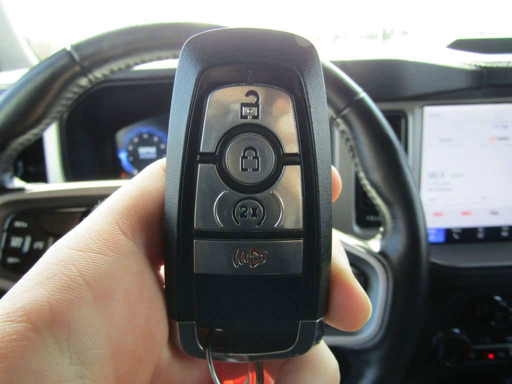 Used 2025 Ford Bronco Outer Banks AWD/4WD image 42