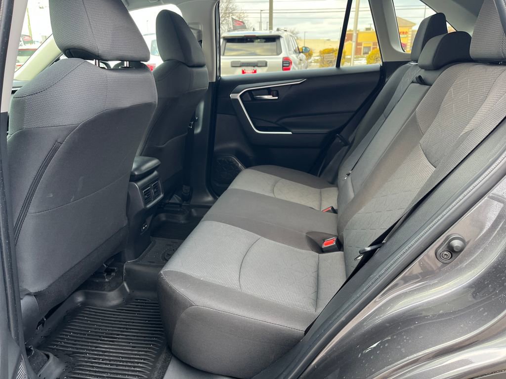 Certified 2024 Toyota RAV4 XLE image 25