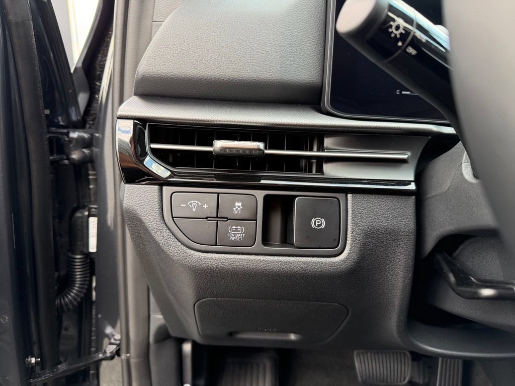 New 2026 Kia Sportage LX w/ LX Convenience Package FWD image 14