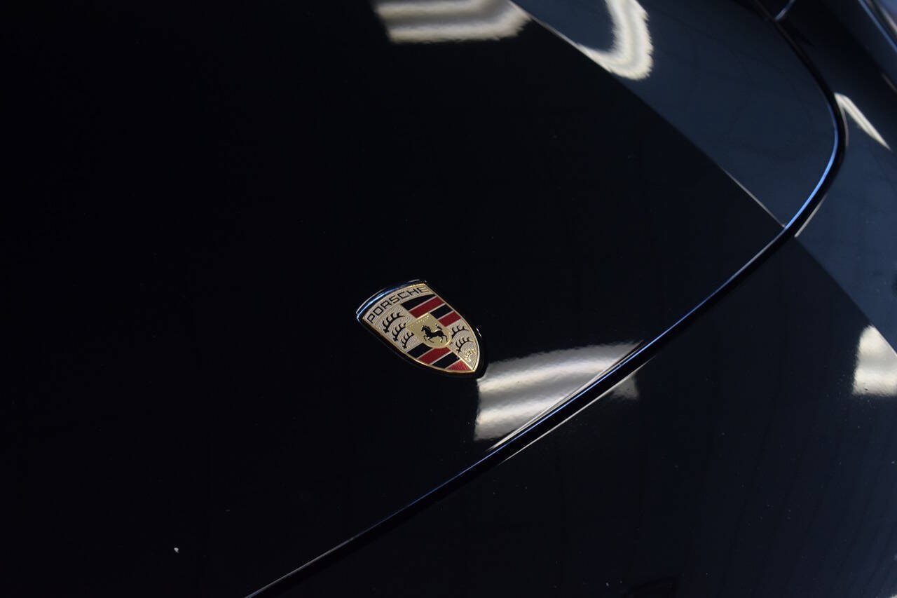 Used 2018 Porsche Panamera 4 AWD/4WD image 22