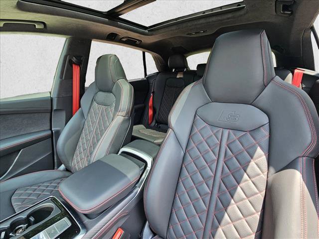 Used 2026 Audi SQ8 Prestige w/ Prestige Package AWD/4WD image 14