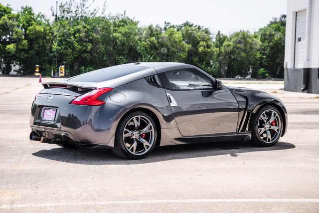Used 2010 Nissan 370Z Touring w/ Sport Pkg RWD image 53