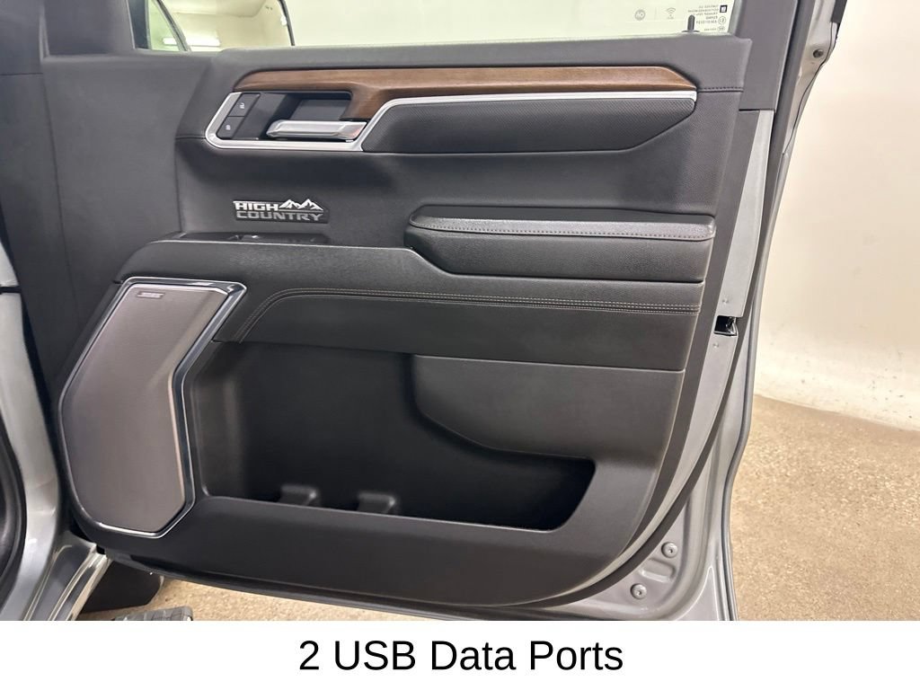 Used 2025 Chevrolet Silverado 1500 High Country w/ High Country Premium Package AWD/4WD image 23
